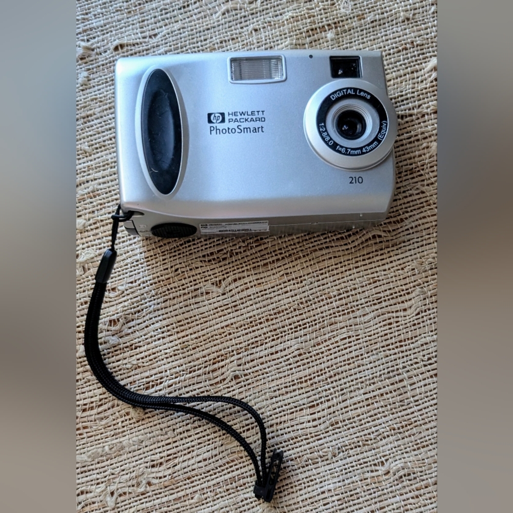 HP Photosmart 210 Digital Camera